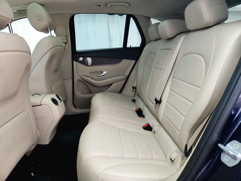 Used 2019 Mercedes-Benz GLC 350e 4MATIC image 29