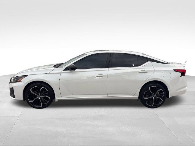 Certified 2023 Nissan Altima 2.5 SR AWD/4WD image 2