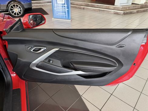 Used 2016 Chevrolet Camaro LT RWD image 27