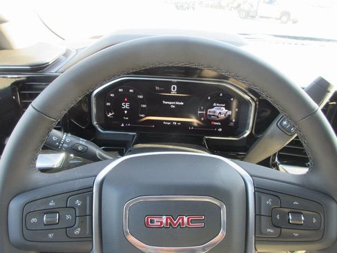 New 2026 GMC Sierra 1500 SLE image 17