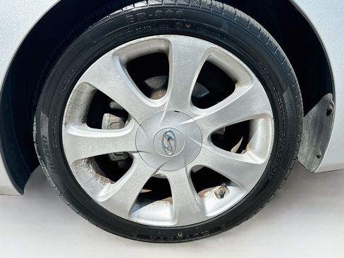 Used 2013 Hyundai Elantra Limited FWD image 11