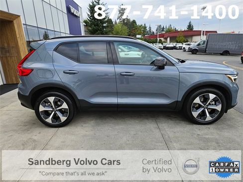 Certified 2023 Volvo XC40 B5 Plus image 4