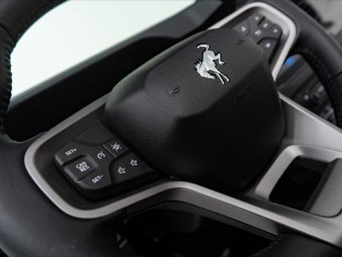 Used 2025 Ford Bronco Big Bend image 30