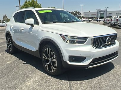 Used 2022 Volvo XC40 T4 Inscription w/ Advanced Package