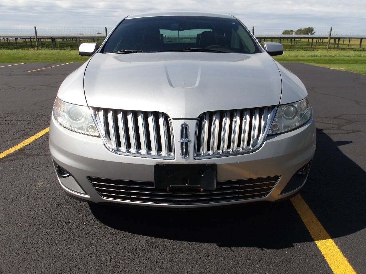 Used 2009 Lincoln MKS FWD image 26