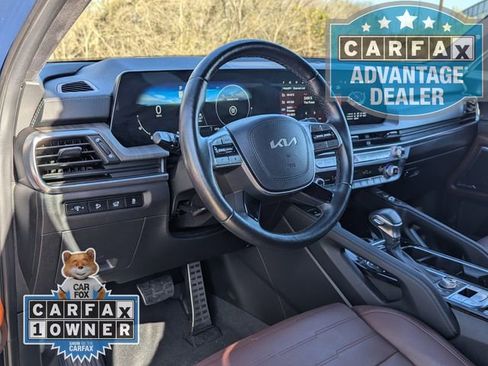 Used 2024 Kia Telluride SX Prestige w/ Towing Package image 5
