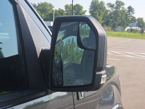 Used 2019 Ford F150 XLT w/ Equipment Group 302A Luxury RWD image 8