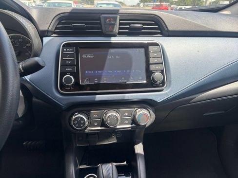 Used 2025 Nissan Versa SV FWD image 17