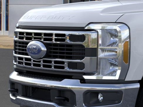 New 2026 Ford F250 XLT image 17