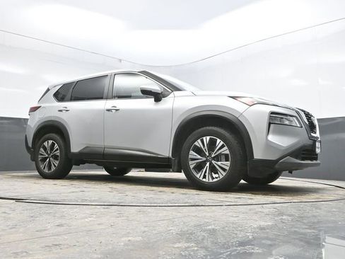 Used 2023 Nissan Rogue SV image 23