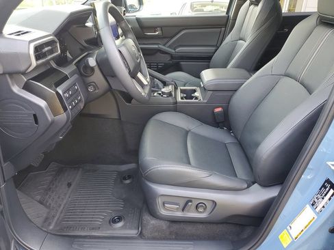 Used 2026 Toyota 4Runner Limited AWD/4WD image 23