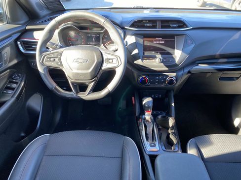 Used 2023 Chevrolet TrailBlazer RS image 11
