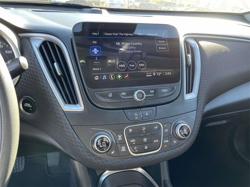 Used 2024 Chevrolet Malibu LT image 22