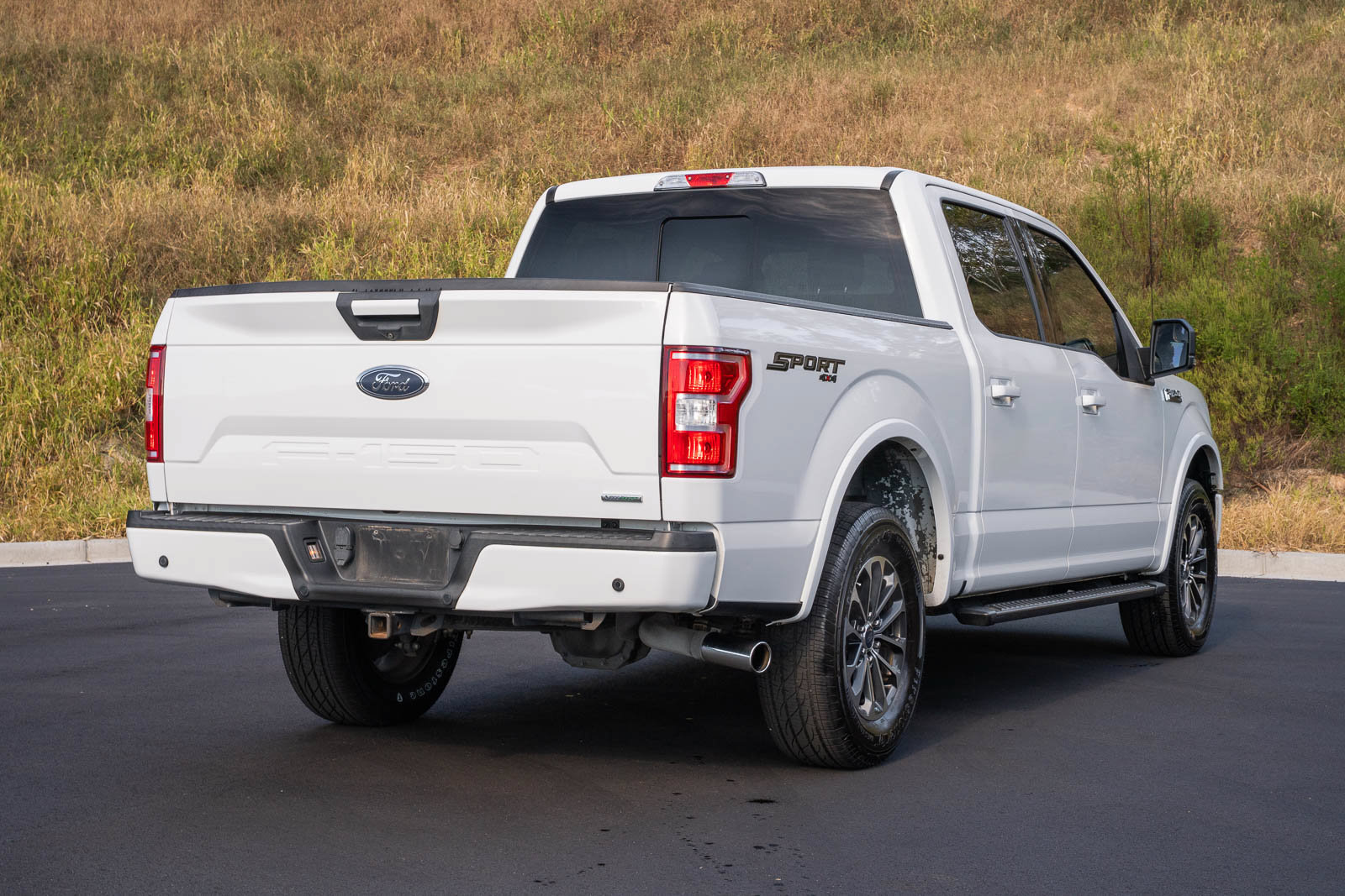 Certified 2018 Ford F150 XLT w/ Equipment Group 302A Luxury AWD/4WD image 11