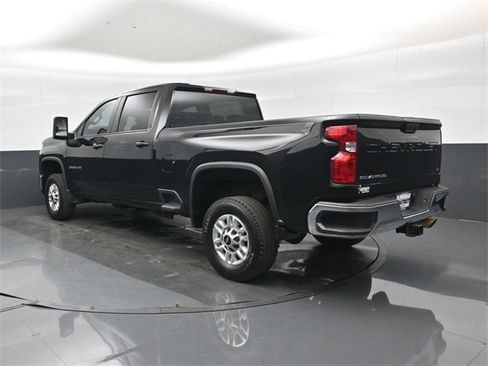 Used 2024 Chevrolet Silverado 2500 LT w/ Z71 Off-Road Package image 6