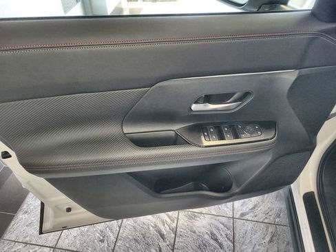 Used 2025 Nissan Kicks SR w/ Interior Electronics Package AWD/4WD image 13