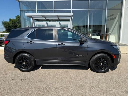 Used 2023 Chevrolet Equinox LT FWD image 2