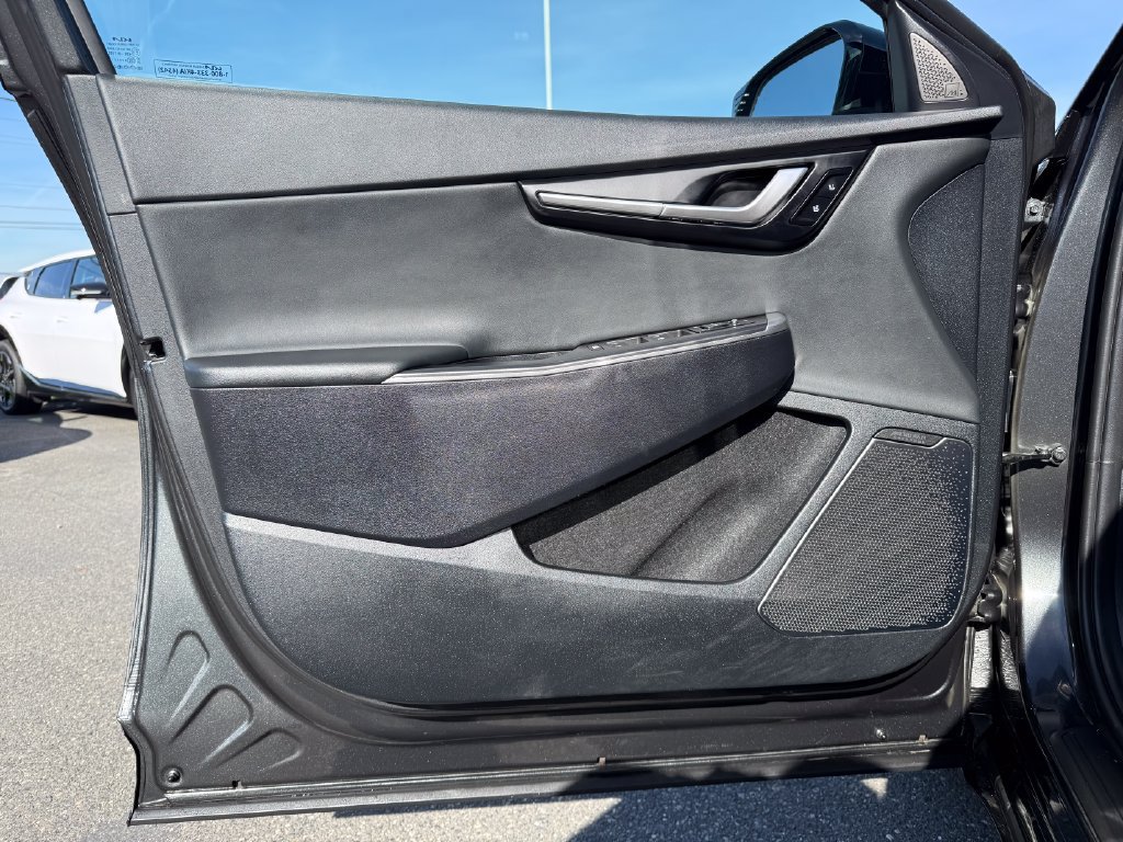 Certified 2023 Kia EV6 Wind AWD/4WD image 19