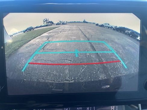 Used 2022 Toyota Sienna XSE image 29