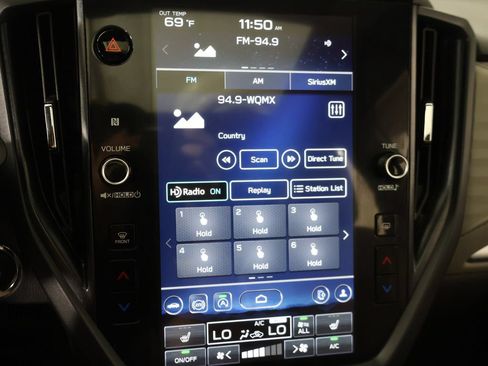 Used 2025 Subaru Forester Premium AWD/4WD image 45