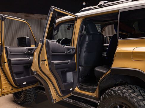 Used 2024 Toyota Land Cruiser Base image 29