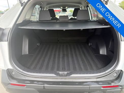 Used 2025 Toyota RAV4 XLE AWD/4WD image 26