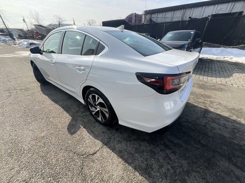Used 2022 Subaru Legacy Premium image 4