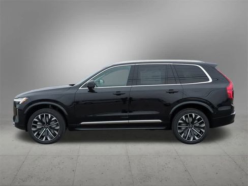 New 2026 Volvo XC90 B6 Plus w/ Protection Package Premier image 3