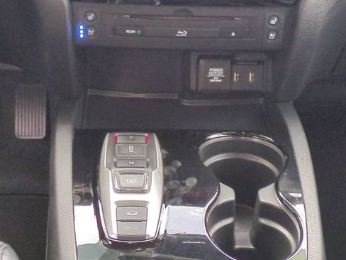 Used 2017 Honda Pilot Elite image 22