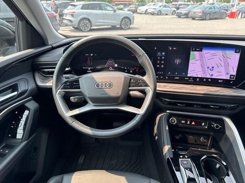 Used 2025 Audi Q5 Premium w/ Convenience Package AWD/4WD image 33