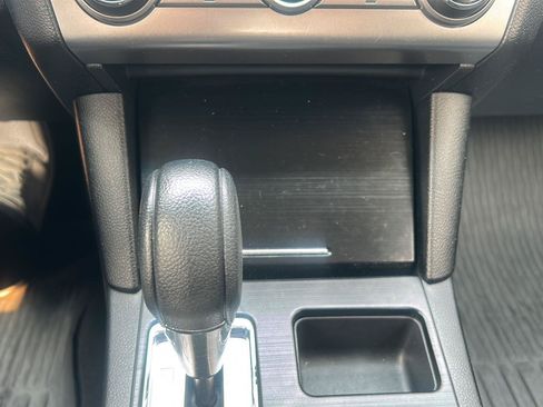 Used 2019 Subaru Outback 2.5i AWD/4WD image 21