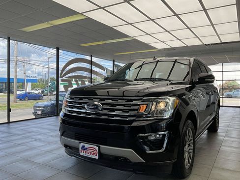Used 2018 Ford Expedition Max Limited AWD/4WD image 3