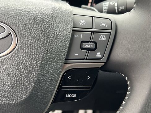 Used 2026 Toyota Camry SE image 25