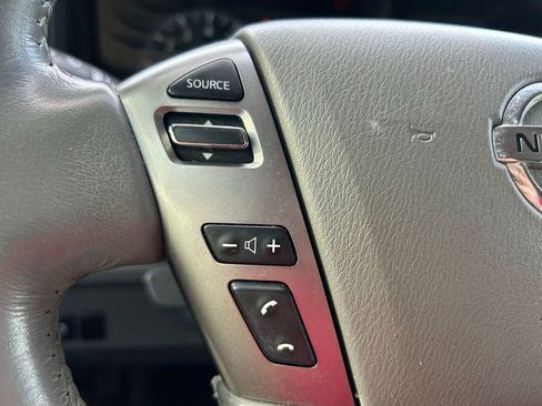 Used 2020 Nissan NV 3500 SL image 19