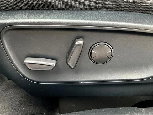 Used 2021 Ford Escape SE w/ Convenience Package image 34