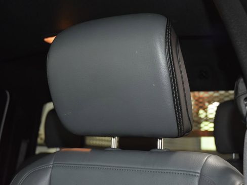 Used 2022 RAM 2500 Tradesman w/ Chrome Appearance Group AWD/4WD image 33