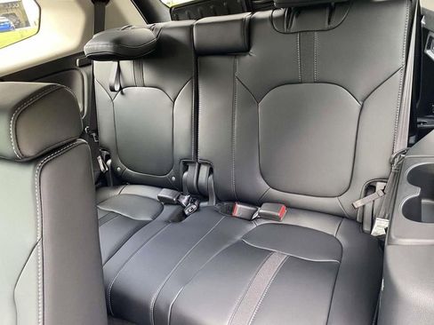 New 2025 Honda Pilot EX-L image 10