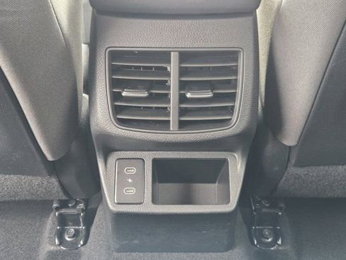 Certified 2026 Kia Seltos LX FWD image 29