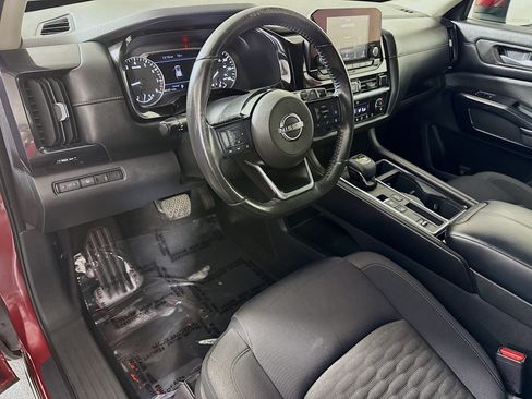 Used 2022 Nissan Pathfinder SV w/ SV Black Package FWD image 23