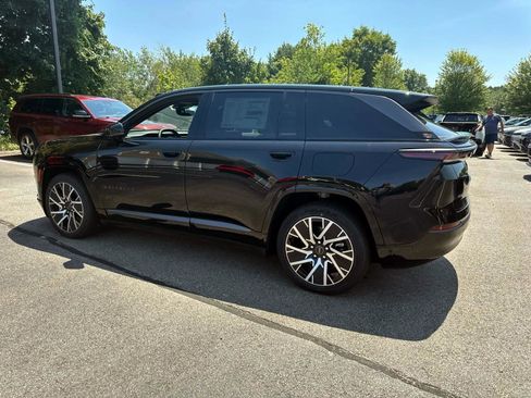 New 2025 Jeep Wagoneer S Limited image 3