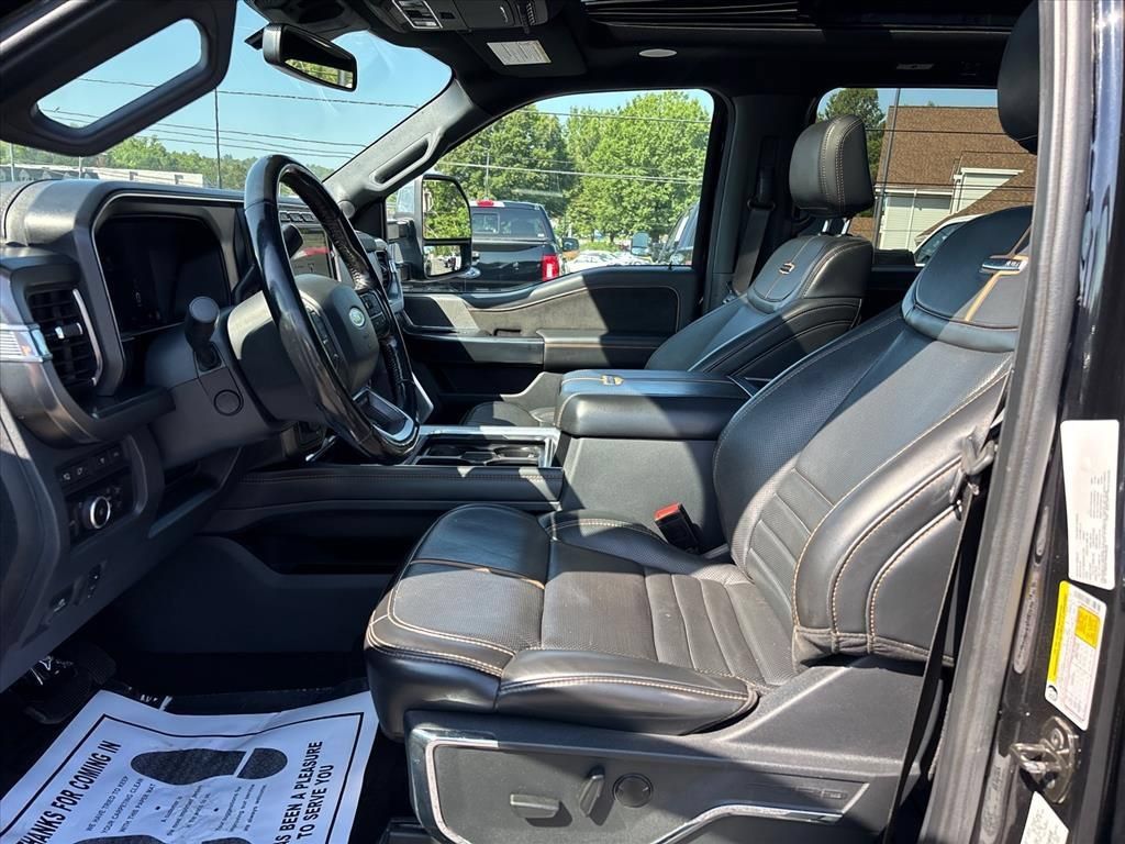 Used 2023 Ford F450 Platinum w/ FX4 Off-Road Package AWD/4WD image 25