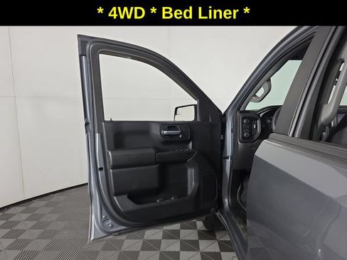 Certified 2020 Chevrolet Silverado 1500 Custom w/ Custom Value Package AWD/4WD image 22