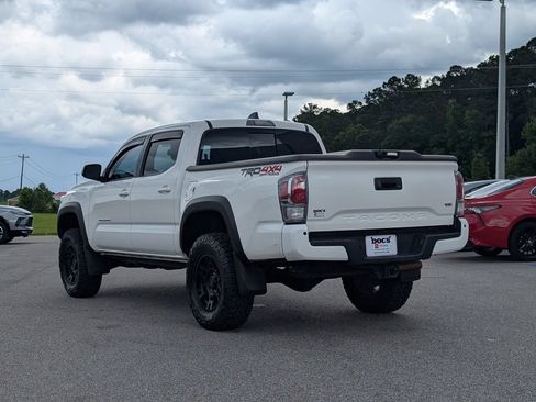 Used 2021 Toyota Tacoma TRD Off-Road w/ Technology Package AWD/4WD image 2