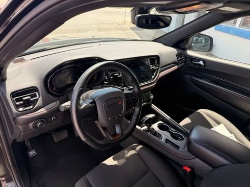 Used 2025 Dodge Durango GT AWD/4WD image 12