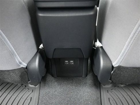 New 2026 Toyota Prius LE image 24