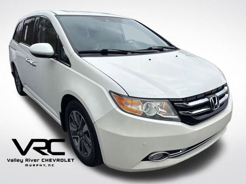 Used 2015 Honda Odyssey Touring Elite image 1
