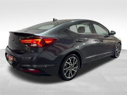Used 2020 Hyundai Elantra Limited image 5