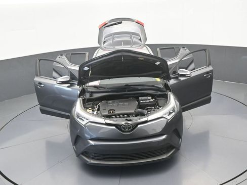 Used 2019 Toyota C-HR XLE FWD image 62
