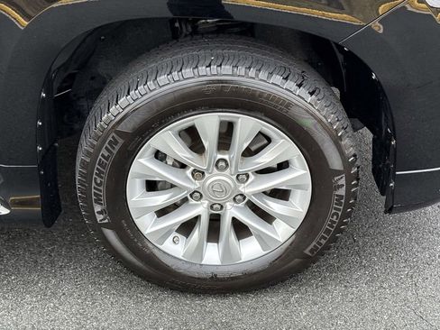 Used 2019 Lexus GX 460 Premium image 18