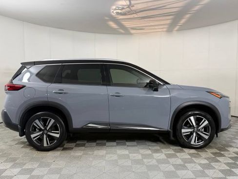 Used 2021 Nissan Rogue SL w/ Premium Package FWD image 13